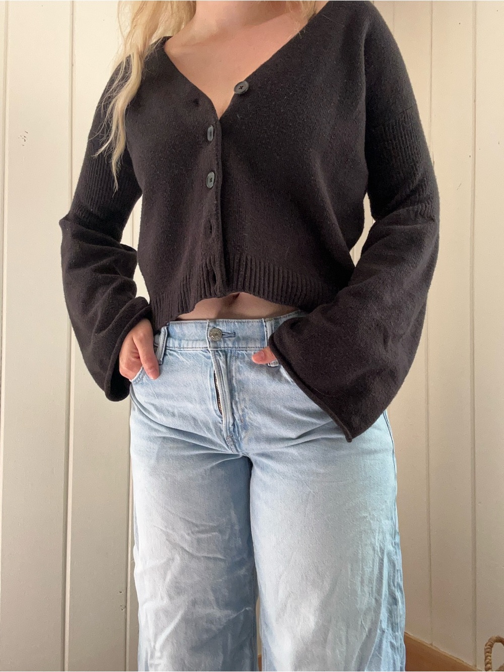 Moth by Anthropologie Wool Blend Black V-Neck Cropped‎ Button Up Sweater